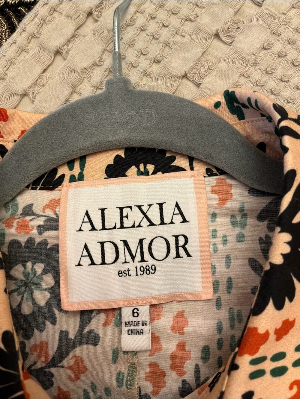 Alexia Admor Cream Short Sleeve Button-Up with Navy Floral and Orange Accents